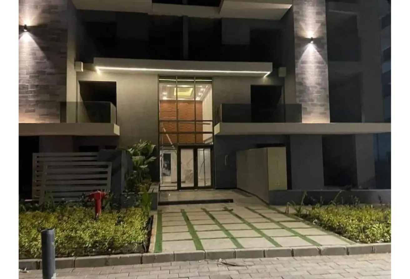 Premium Apartment in a Prime October Location (1)