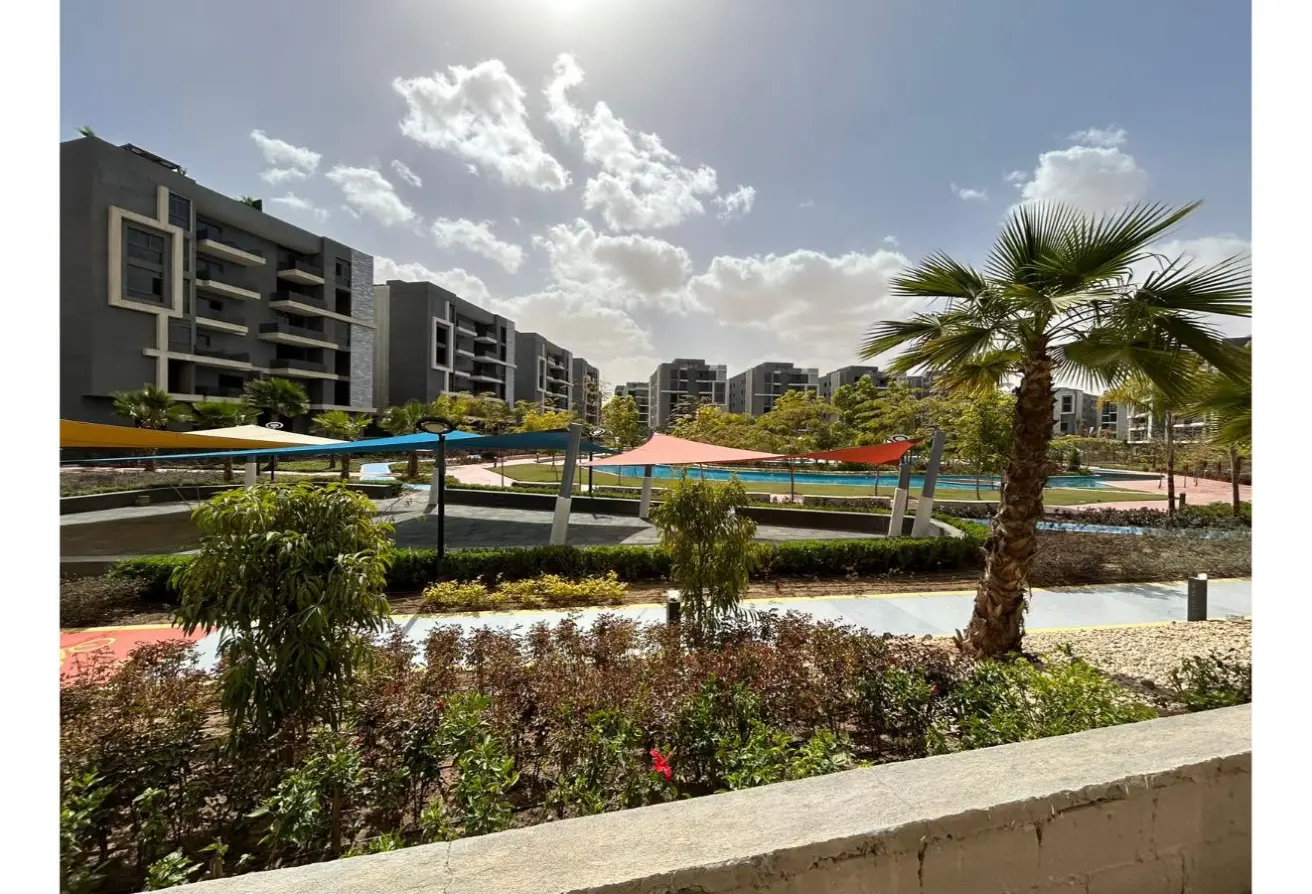 Premium Apartment in a Prime October Location (7)